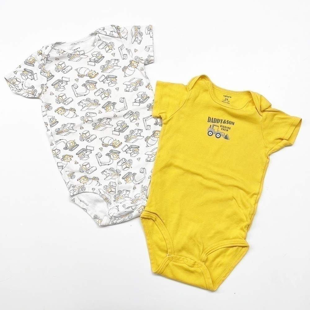 Carter's baby boys construction print bodysuits